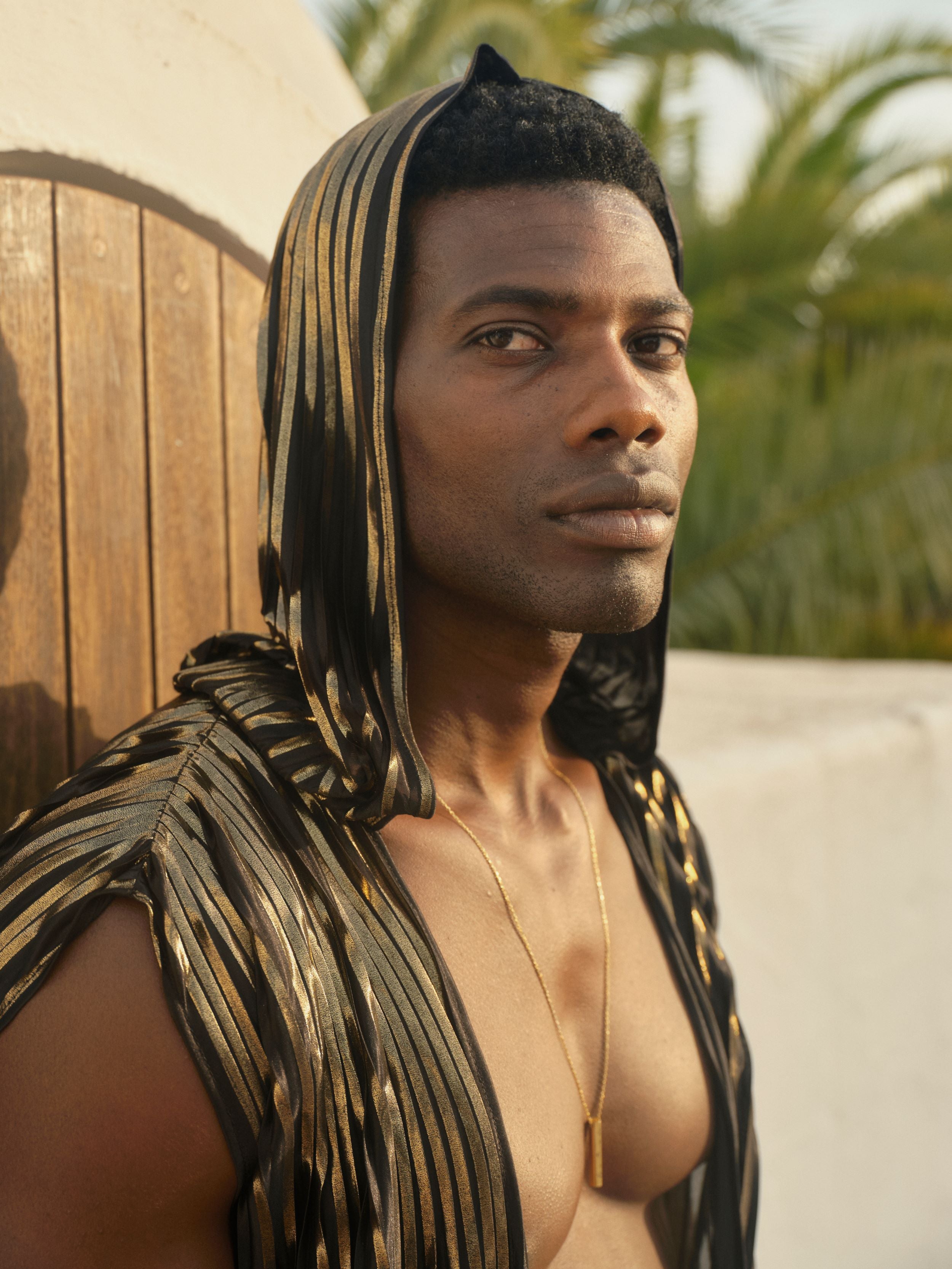 ANYMALAB Paris Mas Amor - Pleated Luxury Kimono - black and gold- Unisex fashion