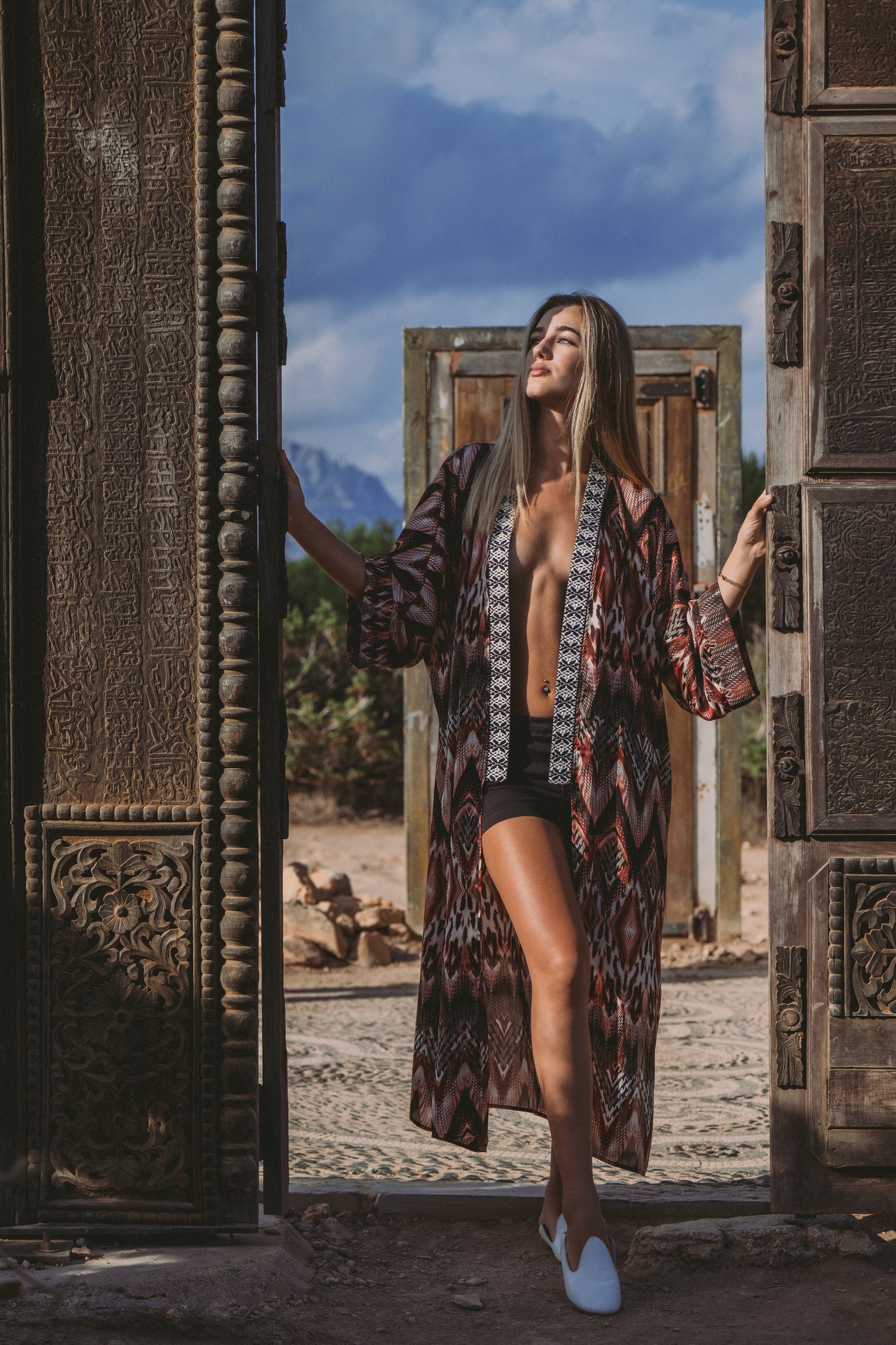 ANYMALAB Paris Trippy- Black & Red Satin Kimono - Unisex fashion